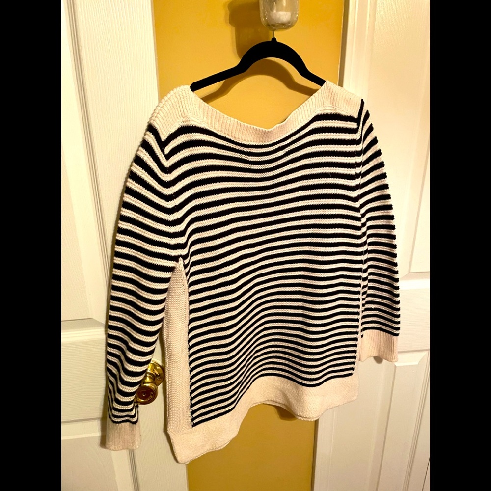 THE LOFT NAVY AND WHITE SWEATER - LARGE